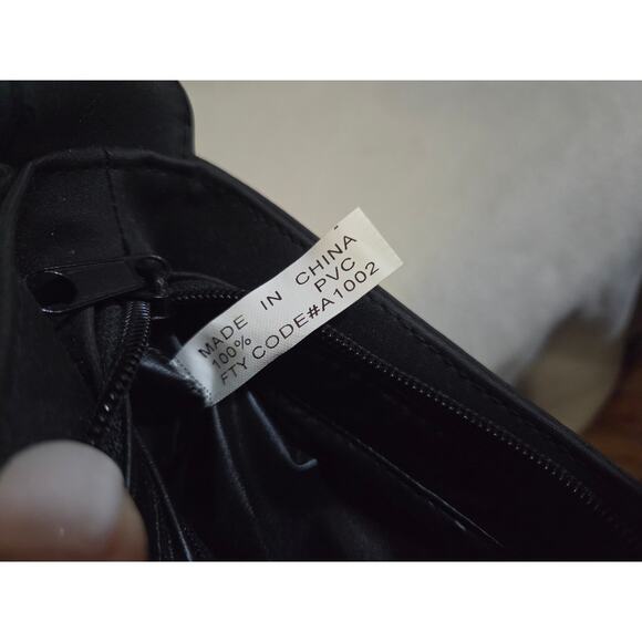 Vtg Y2K Embroidered Beaded PVC Arm Purse Floral Tulip - Picture 6 of 14